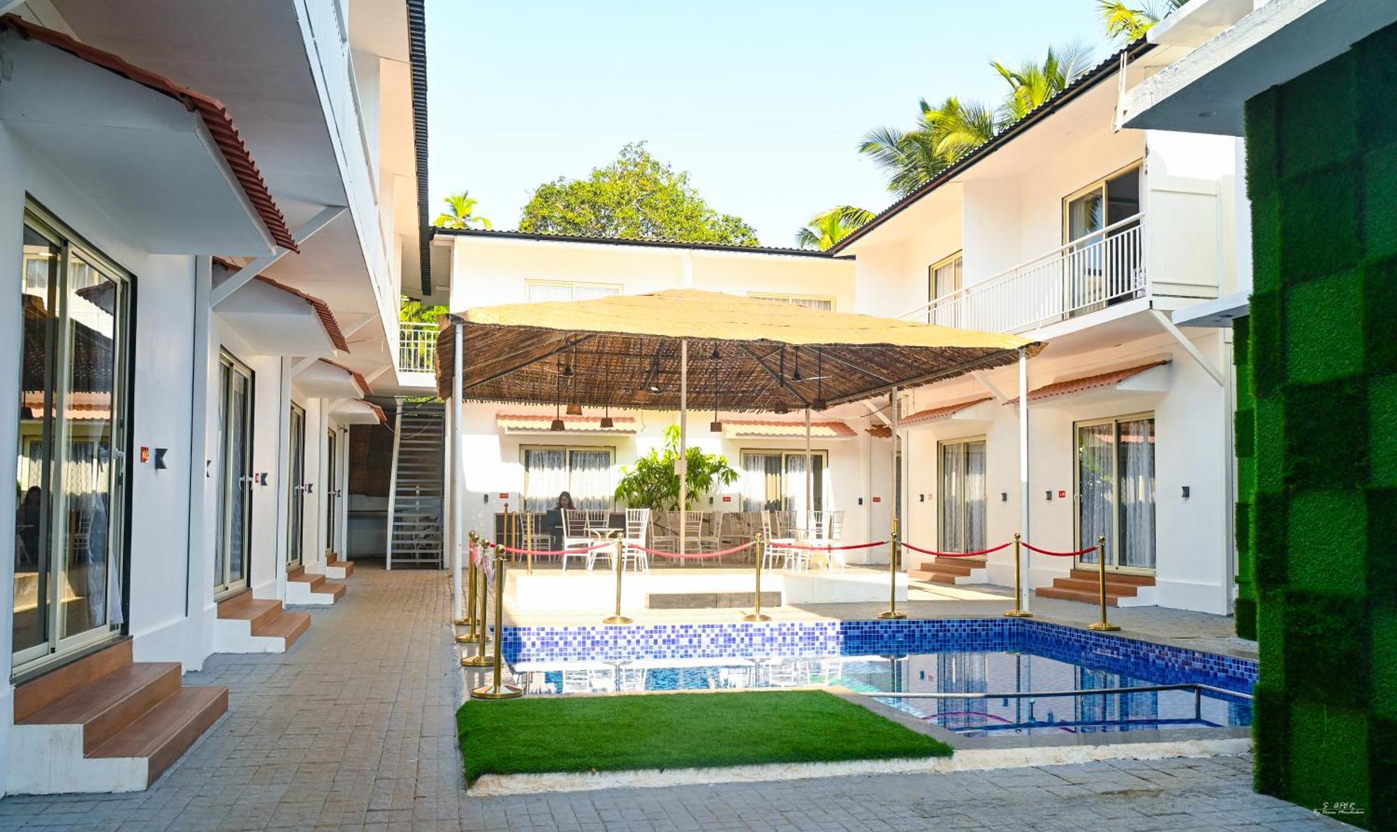 Morjim Beach Villa Exterior photo